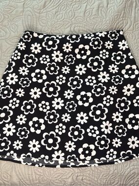 Hollister Black & White Floral Skater Skirt